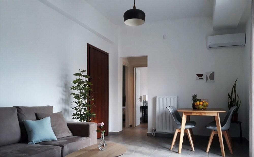 Sunkissed Rooftop Apartments Афины Экстерьер фото